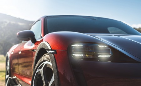 2021 Porsche Taycan 4 Cross Turismo (Color: Cherry Red) Headlight Wallpapers  450x275 (73)