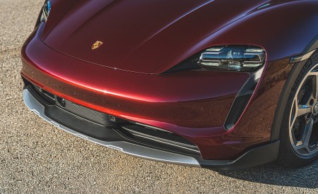 2021 Porsche Taycan 4 Cross Turismo (Color: Cherry Red) Headlight Wallpapers 450x275 (72)