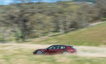 2021 Porsche Taycan 4 Cross Turismo (Color: Cherry Red) Off-Road Wallpapers  450x275 (33)