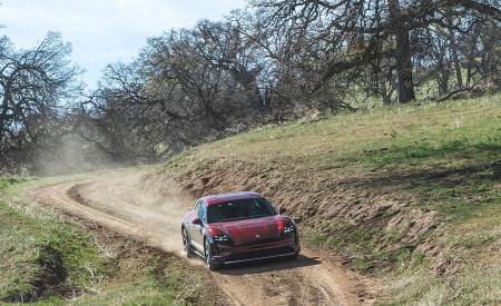2021 Porsche Taycan 4 Cross Turismo (Color: Cherry Red) Off-Road Wallpapers 450x275 (43)