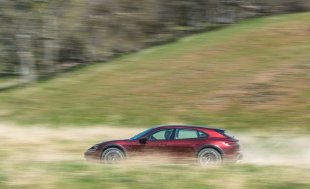 2021 Porsche Taycan 4 Cross Turismo (Color: Cherry Red) Off-Road Wallpapers 450x275 (29)