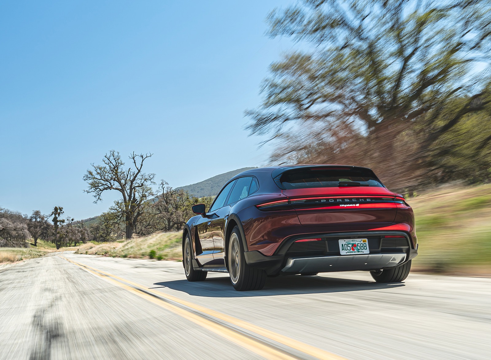 2021 Porsche Taycan 4 Cross Turismo (Color: Cherry Red) Rear Wallpapers (11)