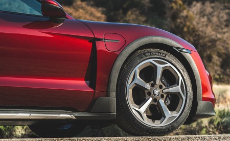 2021 Porsche Taycan 4 Cross Turismo (Color: Cherry Red) Wheel Wallpapers 450x275 (70)