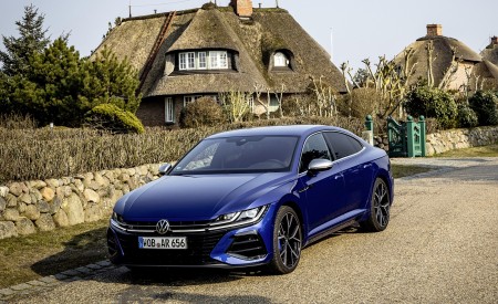 2021 Volkswagen Arteon R Front Three-Quarter Wallpapers 450x275 (35)