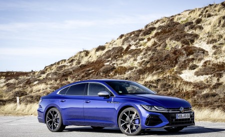 2021 Volkswagen Arteon R Front Three-Quarter Wallpapers 450x275 (56)