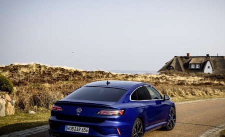 2021 Volkswagen Arteon R Rear Three-Quarter Wallpapers 450x275 (48)
