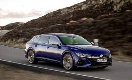 2021 Volkswagen Arteon R Shooting Brake Front Three-Quarter Wallpapers 450x275 (4)