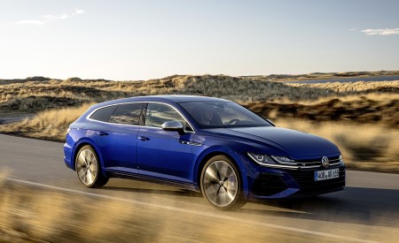 2021 Volkswagen Arteon R Shooting Brake Front Three-Quarter Wallpapers 450x275 (7)