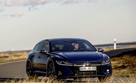 2021 Volkswagen Arteon R Shooting Brake Front Wallpapers 450x275 (8)