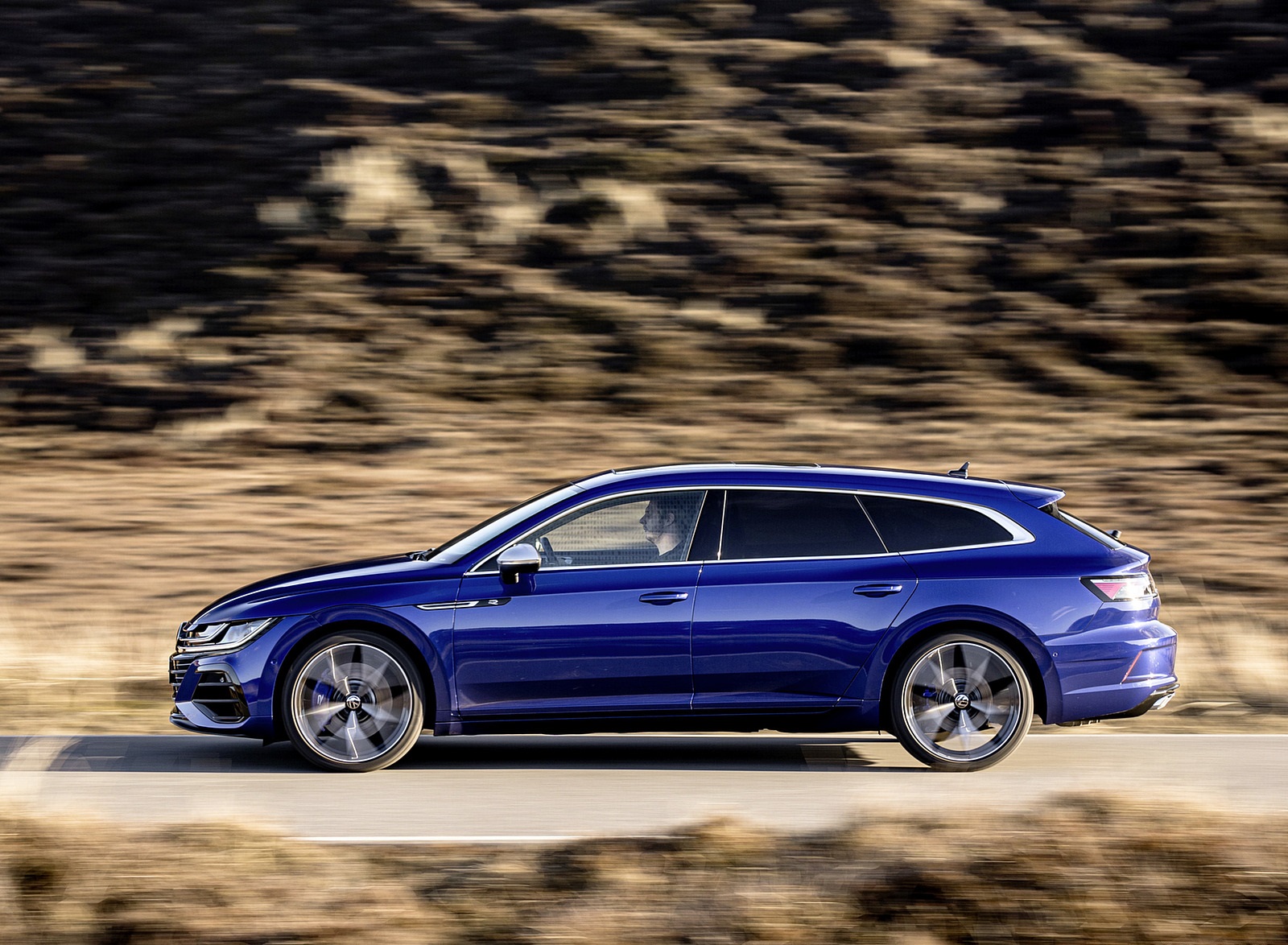 2021 Volkswagen Arteon R Shooting Brake Side Wallpapers (15)