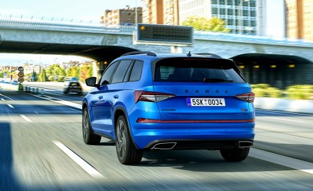 2021 Škoda Kodiaq RS Rear Three-Quarter Wallpapers 450x275 (2)