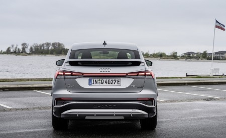 2022 Audi Q4 Sportback e-tron (Color: Florett Silver) Rear Wallpapers 450x275 (22)