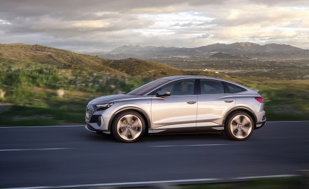 2022 Audi Q4 Sportback e-tron (Color: Florett Silver) Side Wallpapers  450x275 (71)