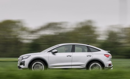 2022 Audi Q4 Sportback e-tron (Color: Florett Silver) Side Wallpapers 450x275 (10)