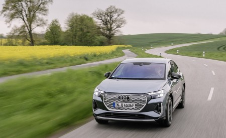 2022 Audi Q4 Sportback e-tron Front Wallpapers 450x275 (42)