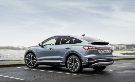 2022 Audi Q4 Sportback e-tron Rear Three-Quarter Wallpapers 450x275 (52)