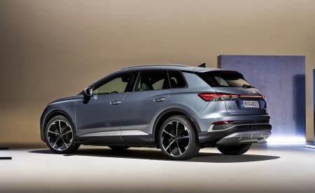 2022 Audi Q4 e-tron (Color: Geyser Blue Metallic) Rear Three-Quarter Wallpapers  450x275 (104)