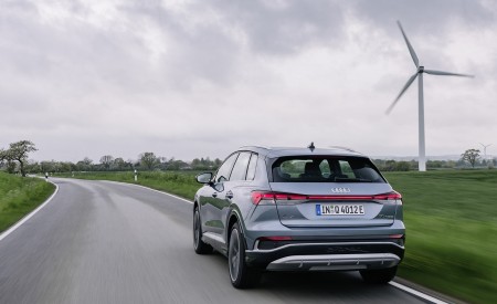 2022 Audi Q4 e-tron (Color: Geyser Blue) Rear Wallpapers 450x275 (5)