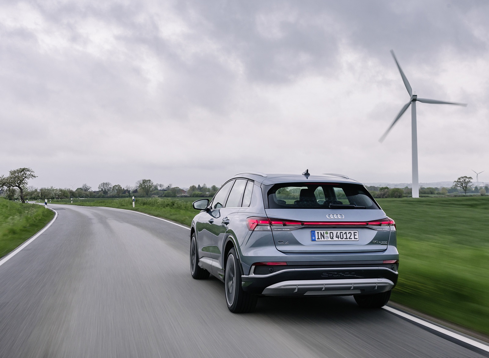 2022 Audi Q4 e-tron (Color: Geyser Blue) Rear Wallpapers (5)