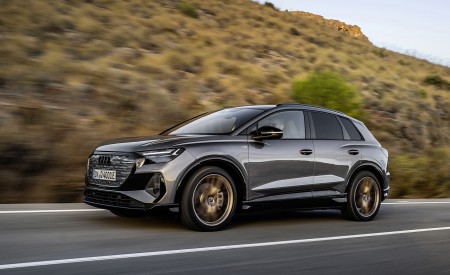 2022 Audi Q4 e-tron (Color: Typhoon Gray) Front Three-Quarter Wallpapers  450x275 (114)