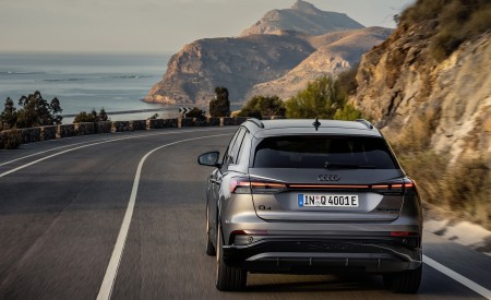 2022 Audi Q4 e-tron (Color: Typhoon Gray) Rear Wallpapers 450x275 (121)