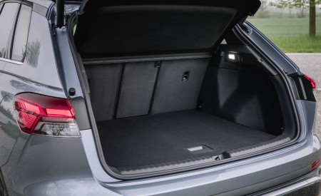 2022 Audi Q4 e-tron Trunk Wallpapers 450x275 (29)