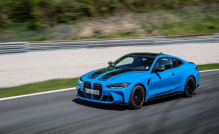 2022 BMW M4 Competition M xDrive Front Three-Quarter Wallpapers 450x275 (3)