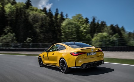 2022 BMW M4 Competition M xDrive Rear Three-Quarter Wallpapers 450x275 (26)