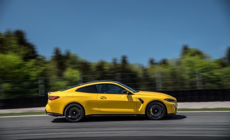 2022 BMW M4 Competition M xDrive Side Wallpapers  450x275 (28)