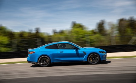 2022 BMW M4 Competition M xDrive Side Wallpapers 450x275 (17)