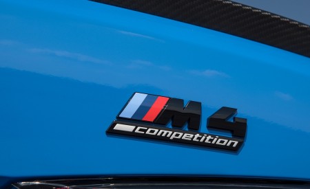 2022 BMW M4 Competition M xDrive Badge Wallpapers 450x275 (69)