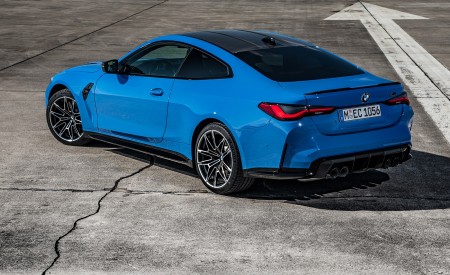 2022 BMW M4 Competition M xDrive Rear Three-Quarter Wallpapers 450x275 (55)