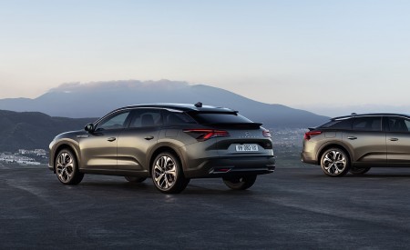 2022 Citroën C5 X Rear Three-Quarter Wallpapers 450x275 (8)