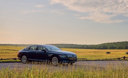 2022 Genesis Electrified G80 Front Three-Quarter Wallpapers 450x275 (17)