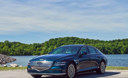 2022 Genesis Electrified G80 Front Three-Quarter Wallpapers 450x275 (34)