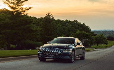 2022 Genesis Electrified G80 Front Wallpapers 450x275 (2)
