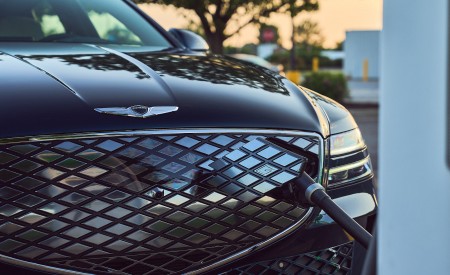 2022 Genesis Electrified G80 Grille Wallpapers 450x275 (44)