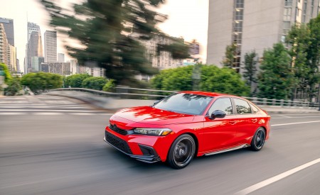2022 Honda Civic Sedan Sport with HPD Package Front Three-Quarter Wallpapers 450x275 (4)