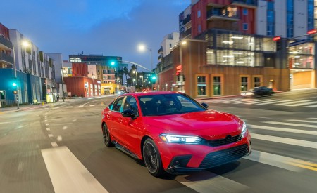 2022 Honda Civic Sedan Sport with HPD Package Front Three-Quarter Wallpapers 450x275 (7)