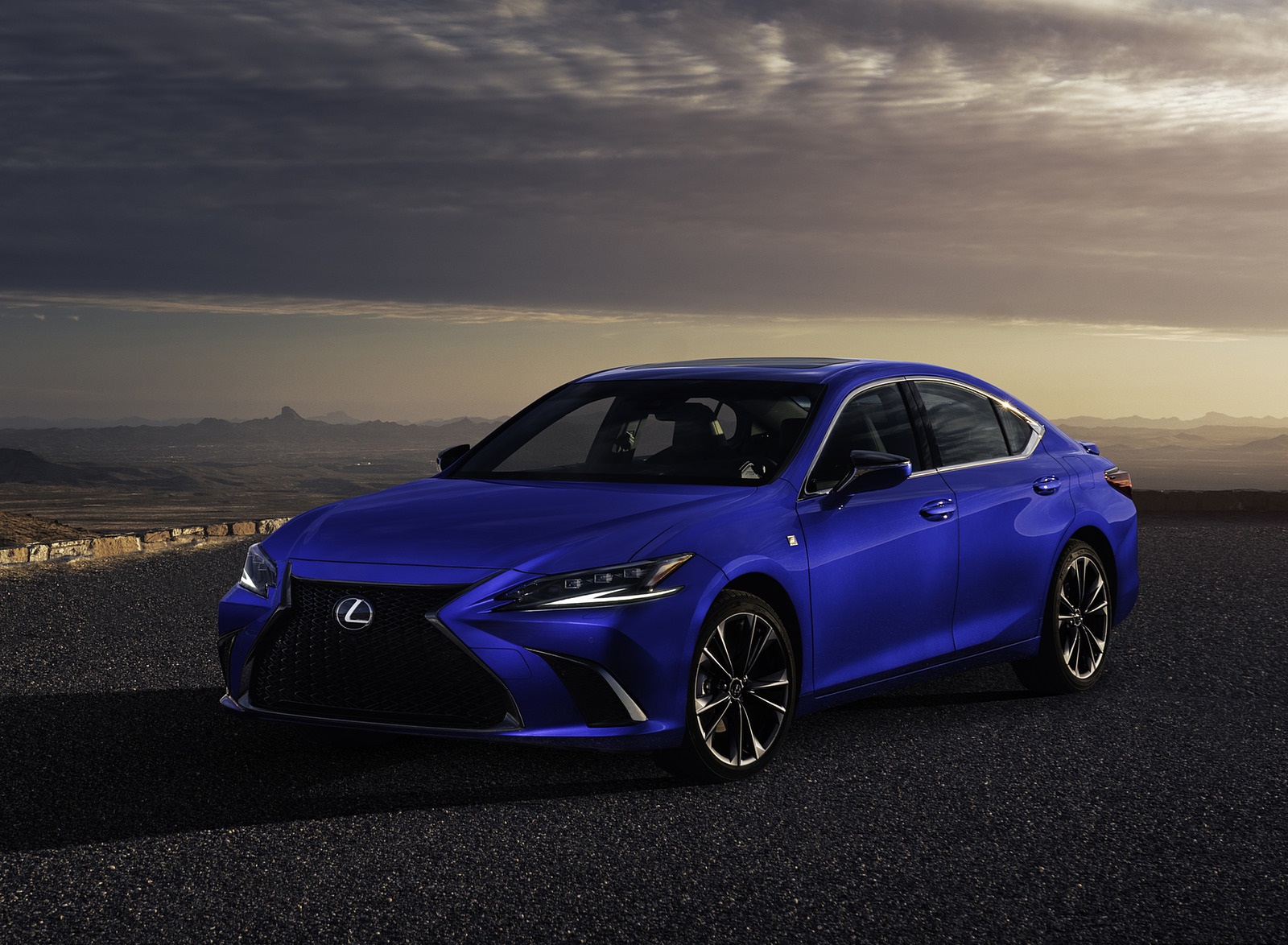 2022 Lexus ES Front Three-Quarter Wallpapers #16 of 50