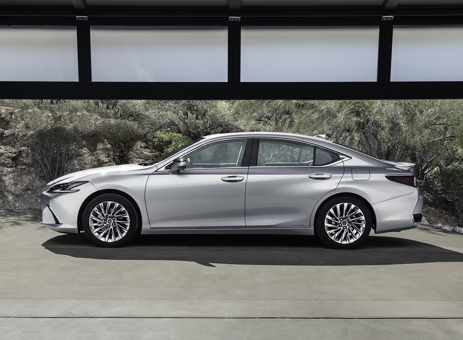 2022 Lexus ES Side Wallpapers #12 of 50