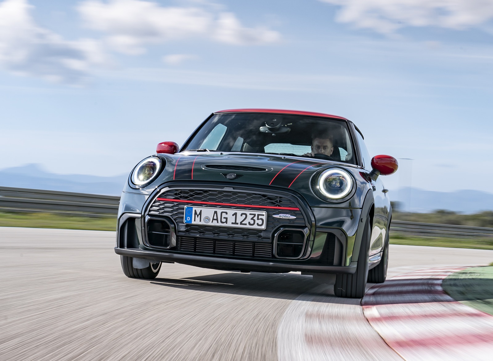 2022 MINI John Cooper Works Front Wallpapers (1)