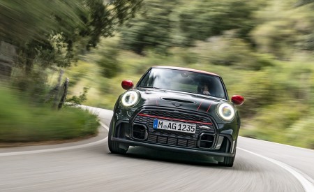2022 MINI John Cooper Works Front Wallpapers 450x275 (12)