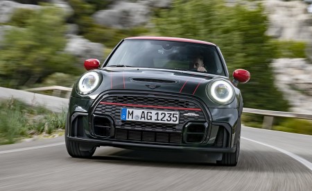 2022 MINI John Cooper Works Front Wallpapers 450x275 (13)
