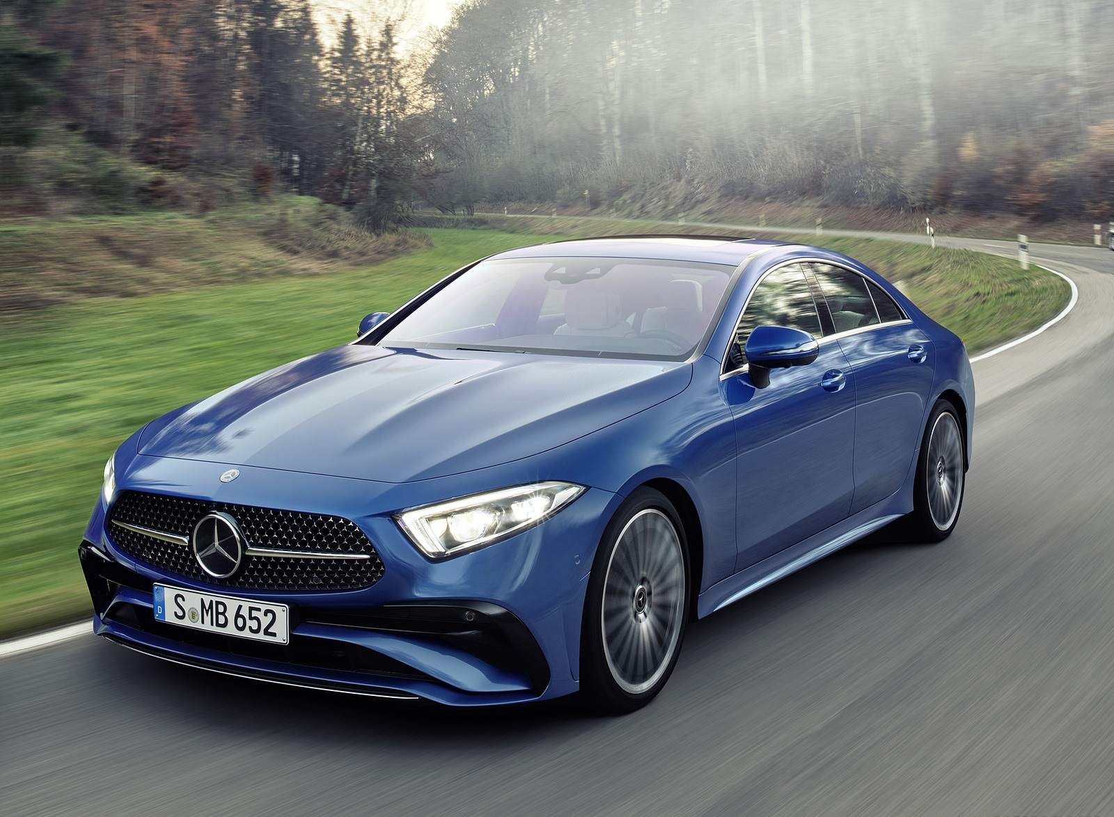 2022 Mercedes-Benz CLS AMG Line (Color: Spectral Blue Metallic) Front Three-Quarter Wallpapers (5)