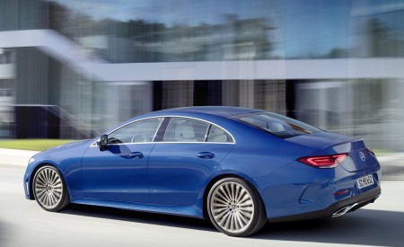 2022 Mercedes-Benz CLS AMG Line (Color: Spectral Blue Metallic) Rear Three-Quarter Wallpapers 450x275 (3)