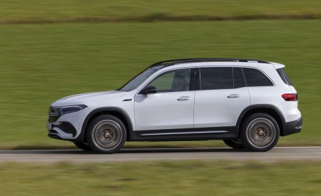 2022 Mercedes-Benz EQB 300 4MATIC (Color: Digital White) Side Wallpapers 450x275 (79)