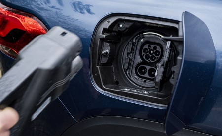 2022 Mercedes-Benz EQB 300 (UK-Spec) Charging Connector Wallpapers 450x275 (47)