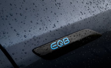 2022 Mercedes-Benz EQB 300 (UK-Spec) Detail Wallpapers 450x275 (40)