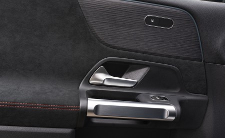 2022 Mercedes-Benz EQB 300 (UK-Spec) Interior Detail Wallpapers 450x275 (63)